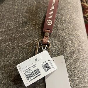 Lululemon silicone keychain spiced chai